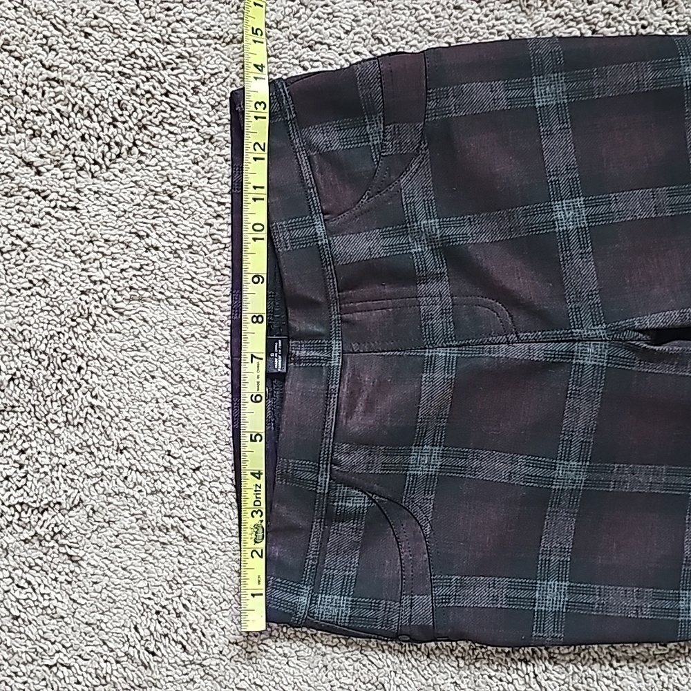 Sanctuary Plaid Pant - Picture 10 of 11